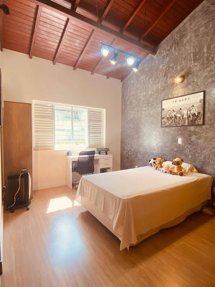 Casa, 4 quartos, 257 m² - Foto 6