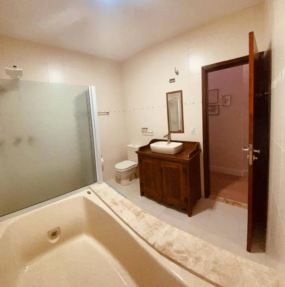 Casa, 4 quartos, 257 m² - Foto 5