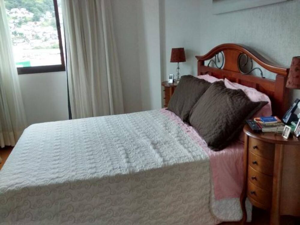 Apartamento à venda com 3 quartos, 157m² - Foto 6