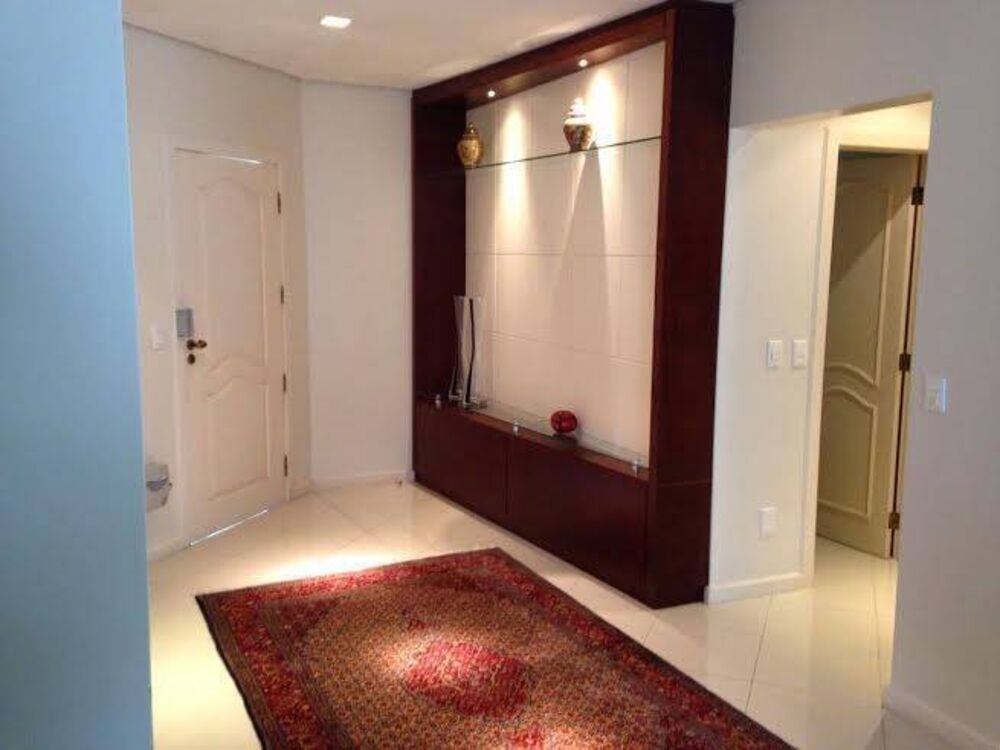 Casa à venda com 5 quartos, 484m² - Foto 1