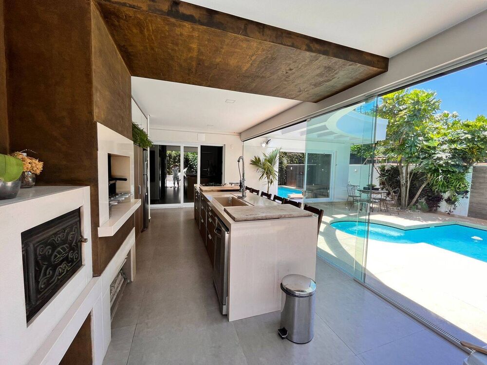 Casa à venda e temporada com 5 quartos, 436m² - Foto 4