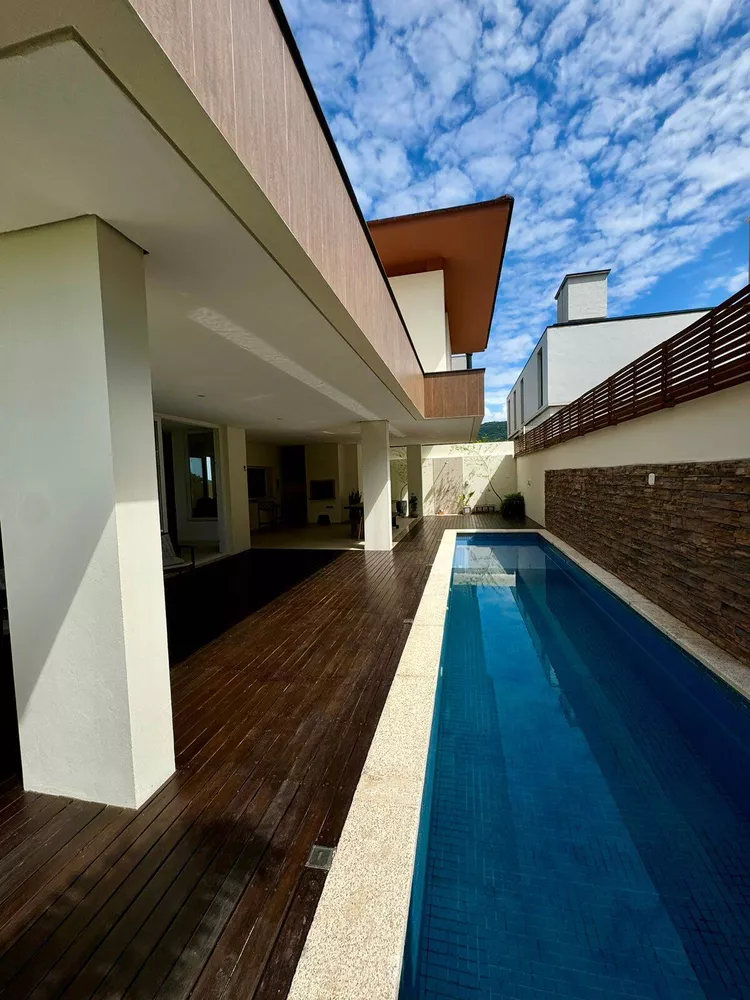 Casa à venda e aluguel com 5 quartos, 455m² - Foto 8