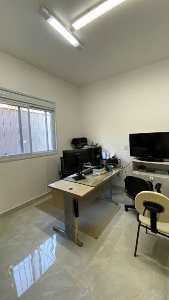 Casa, 5 quartos, 228 m² - Foto 4