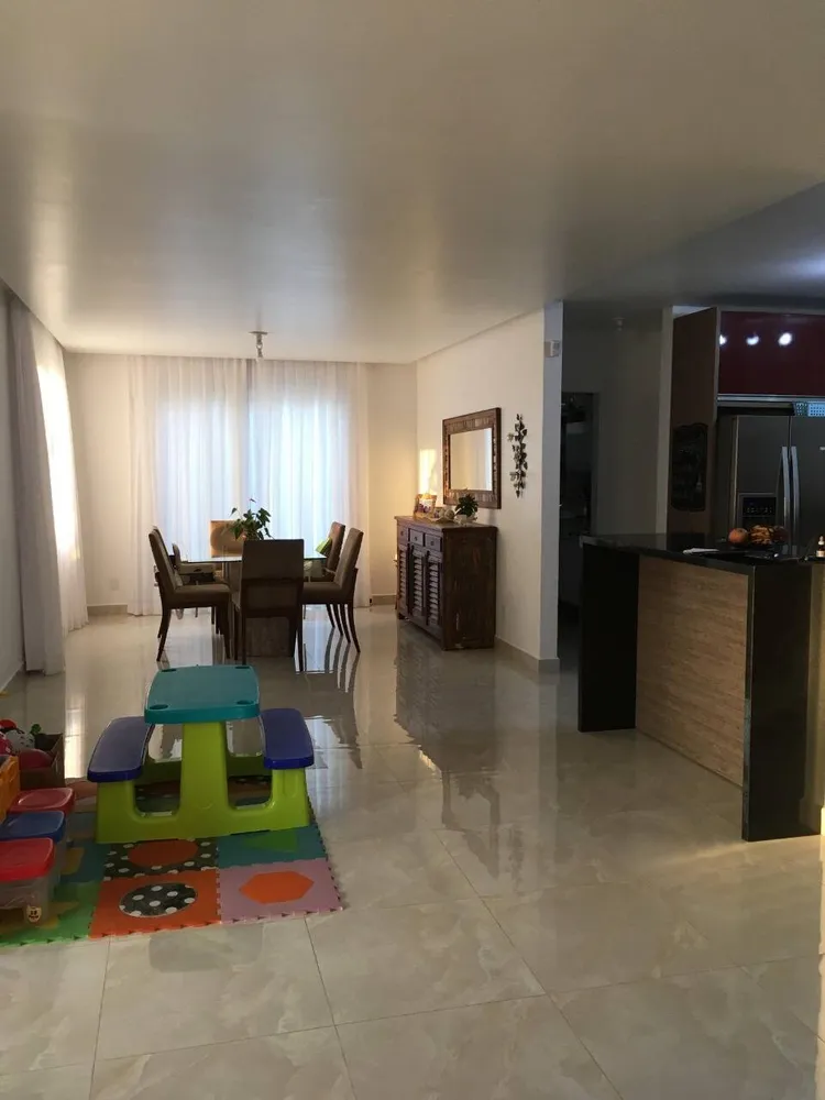 Casa, 5 quartos, 228 m² - Foto 6
