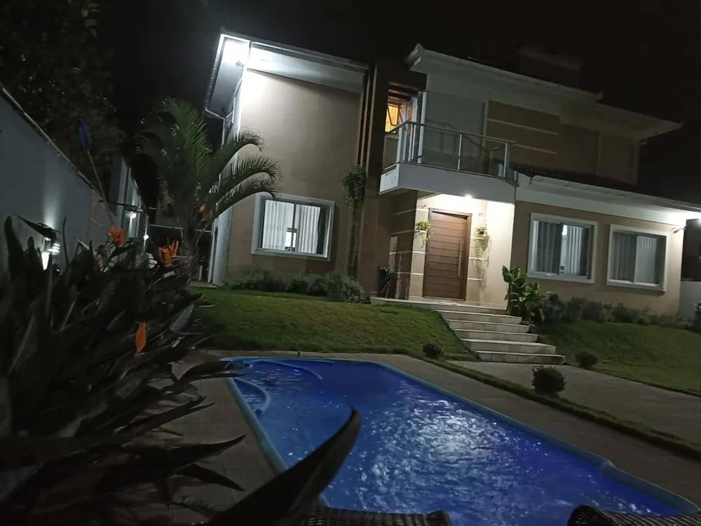 Casa, 5 quartos, 228 m² - Foto 3