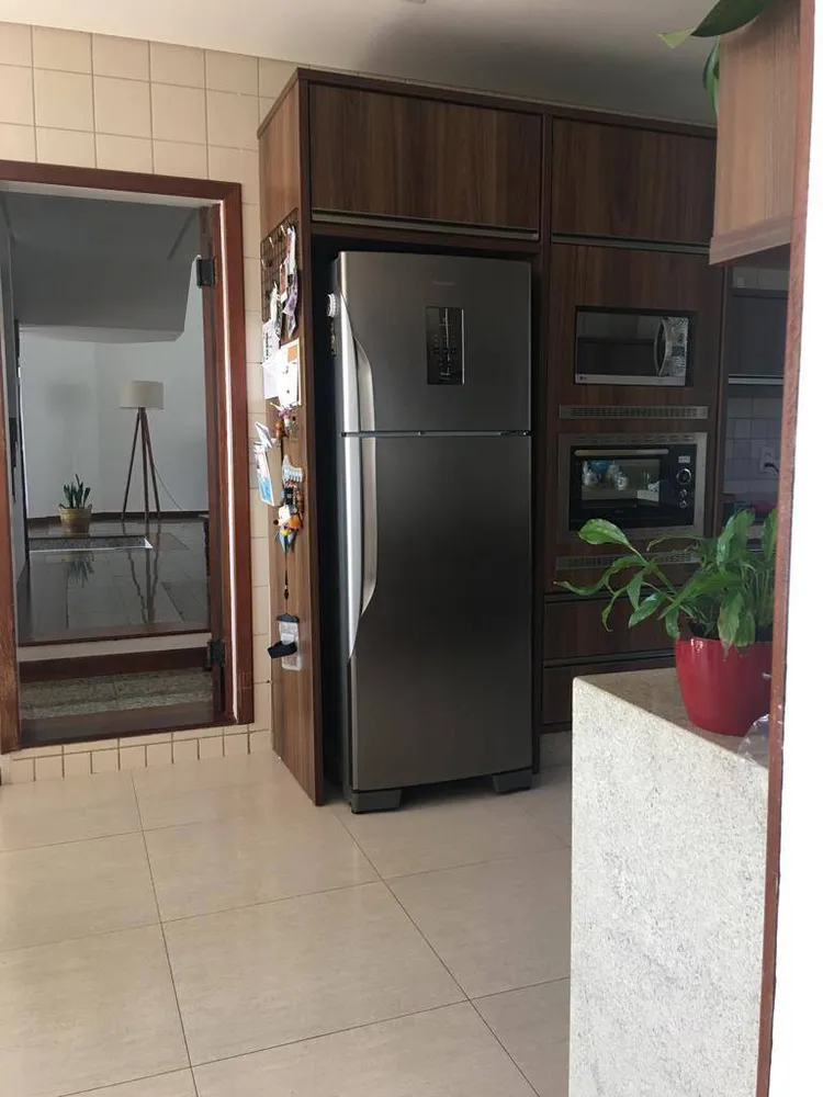 Casa, 4 quartos, 245 m² - Foto 8