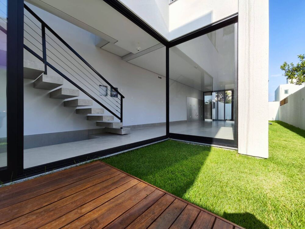Casa à venda com 3 quartos, 153m² - Foto 3