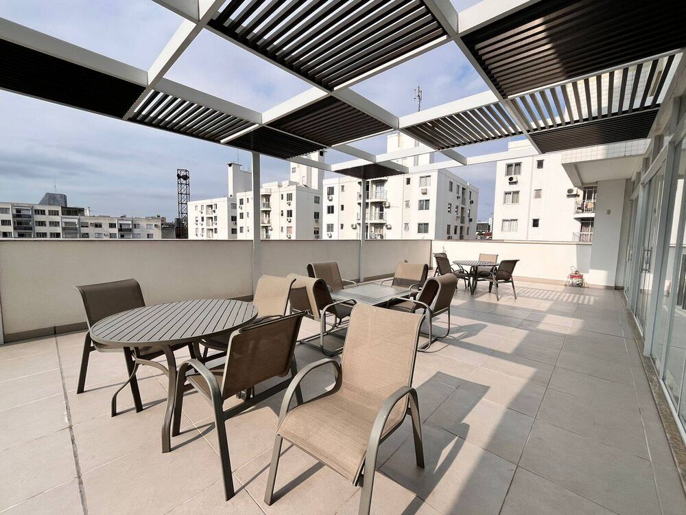 Apartamento à venda com 2 quartos, 68m² - Foto 4