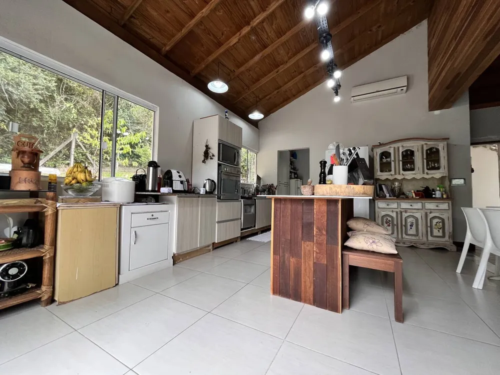 Casa, 3 quartos, 230 m² - Foto 7