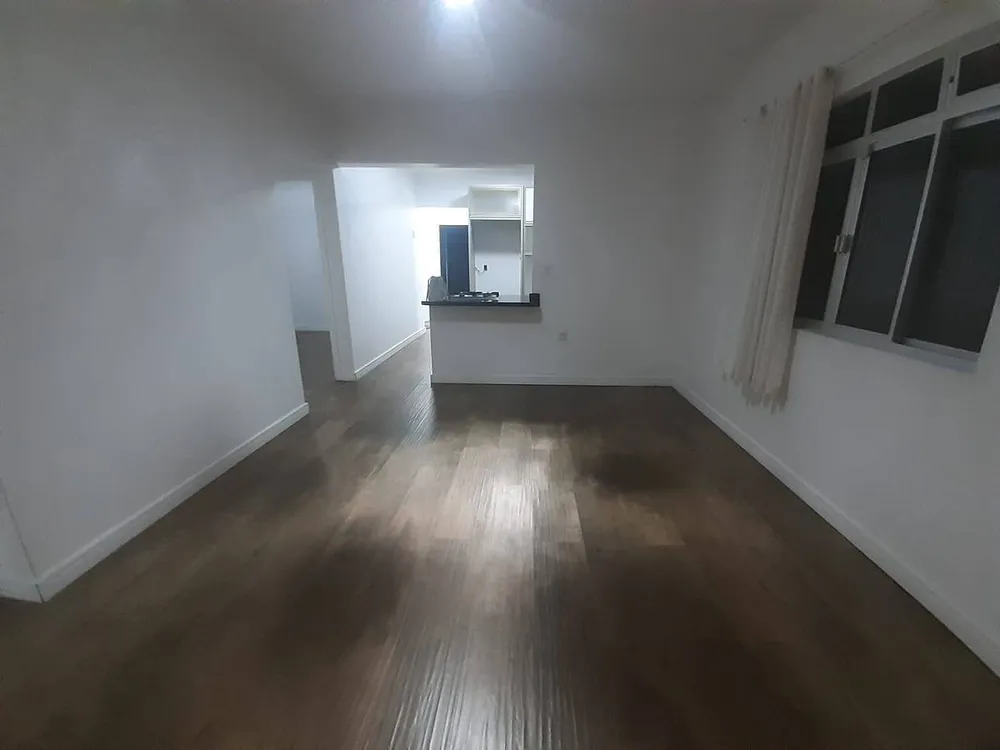Casa, 5 quartos, 140 m² - Foto 1