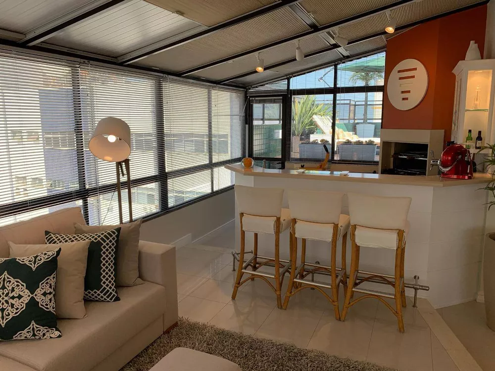 Apartamento à venda com 3 quartos, 203m² - Foto 4