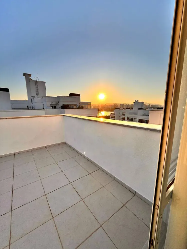 Apartamento, 3 quartos, 245 m² - Foto 2