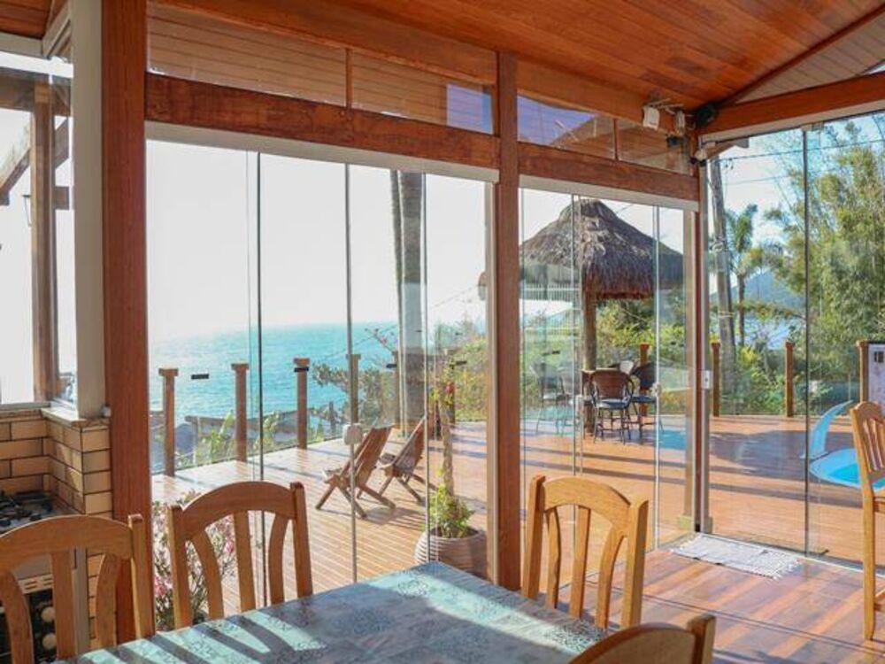 Casa, 3 quartos, 215 m² - Foto 1