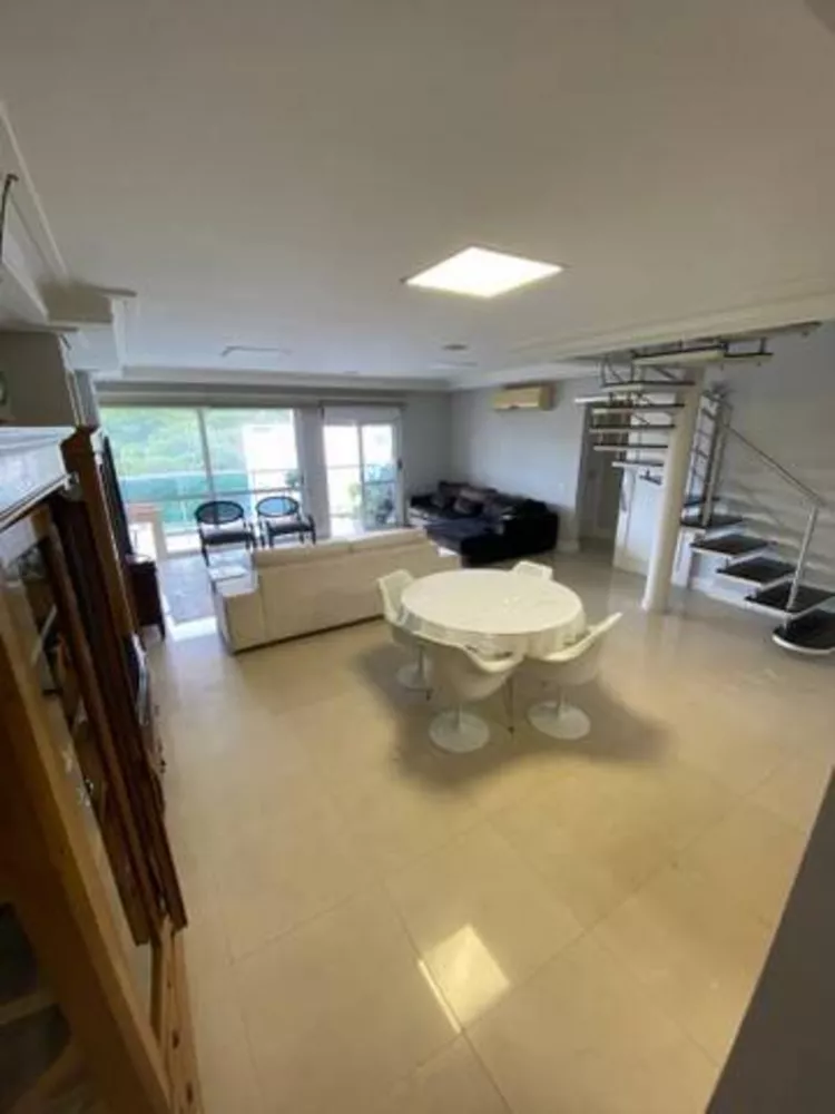 Apartamento à venda com 3 quartos, 250m² - Foto 4