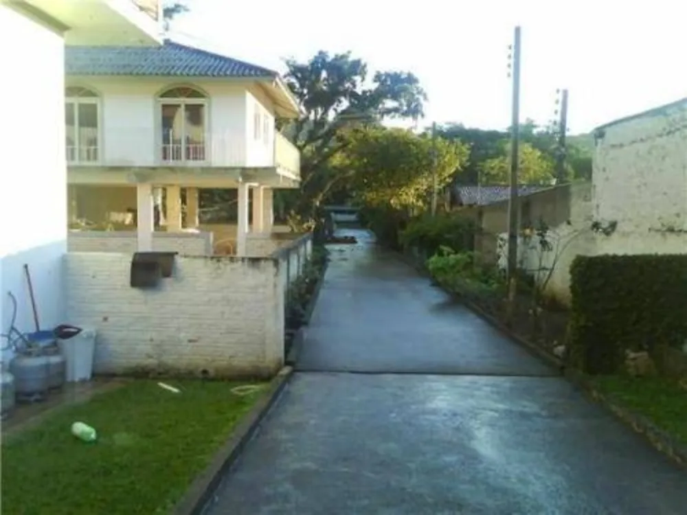 Casa, 6 quartos, 3718 m² - Foto 1