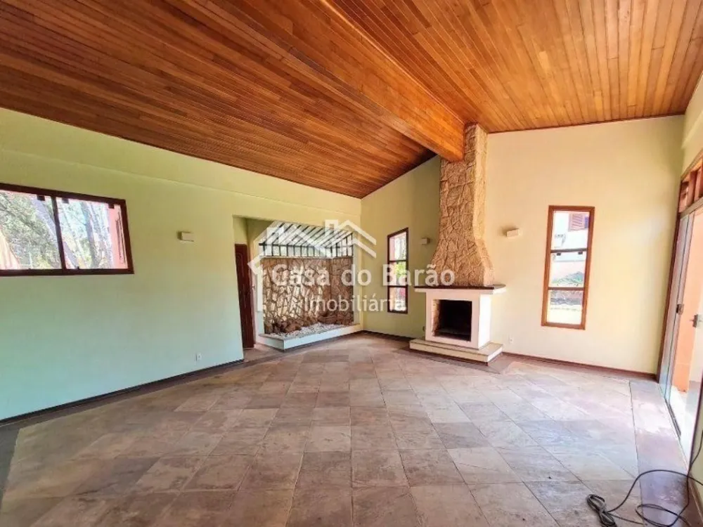 Casa, 6 quartos, 256 m² - Foto 4