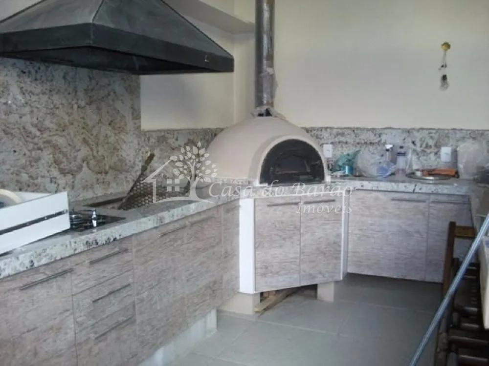 Casa, 3 quartos, 330 m² - Foto 1