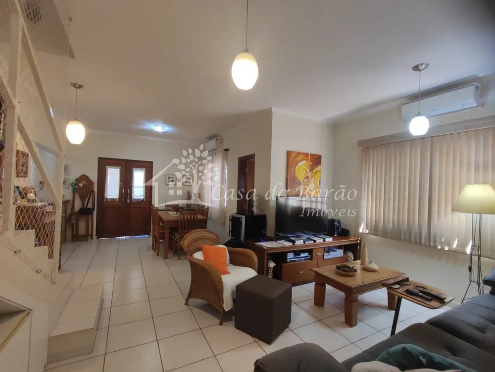 Casa, 3 quartos, 189 m² - Foto 1