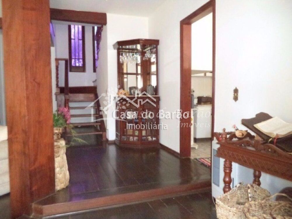 Casa, 4 quartos, 278 m² - Foto 2