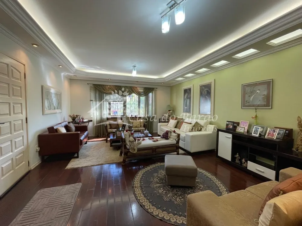 Casa, 3 quartos, 180 m² - Foto 1