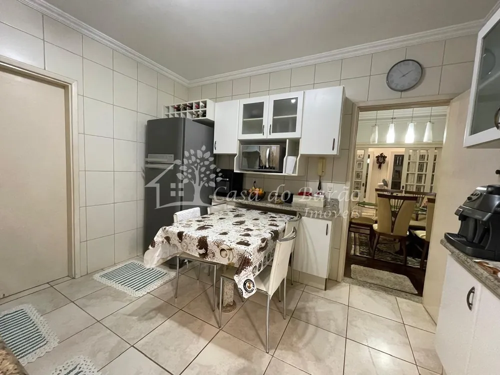 Casa, 3 quartos, 180 m² - Foto 4