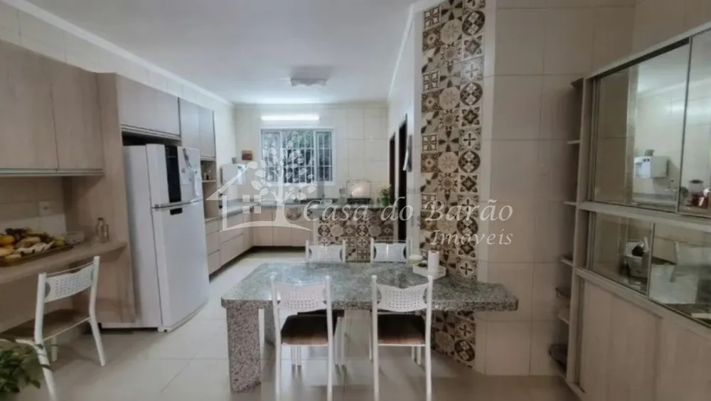 Casa, 3 quartos, 188 m² - Foto 4