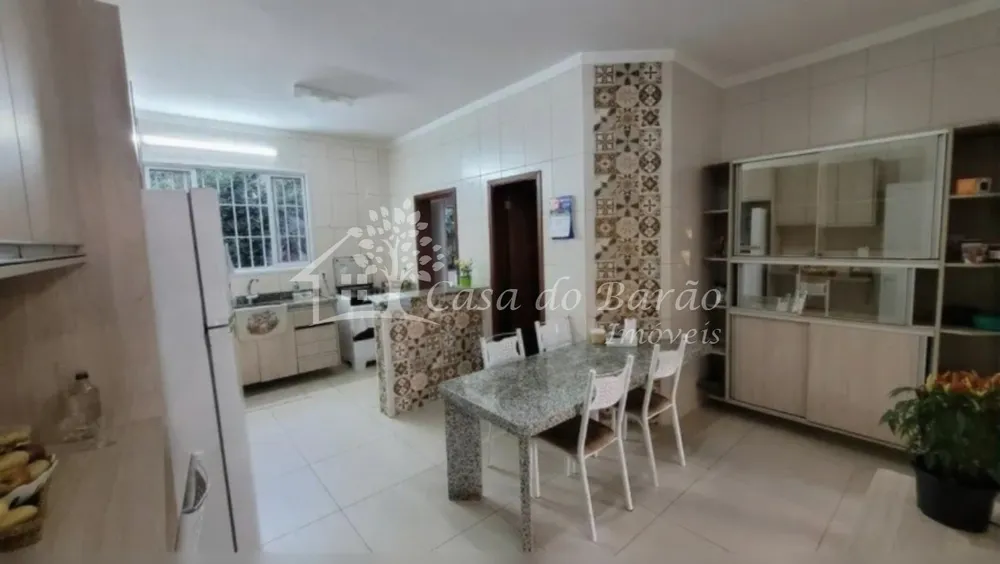 Casa, 3 quartos, 188 m² - Foto 3