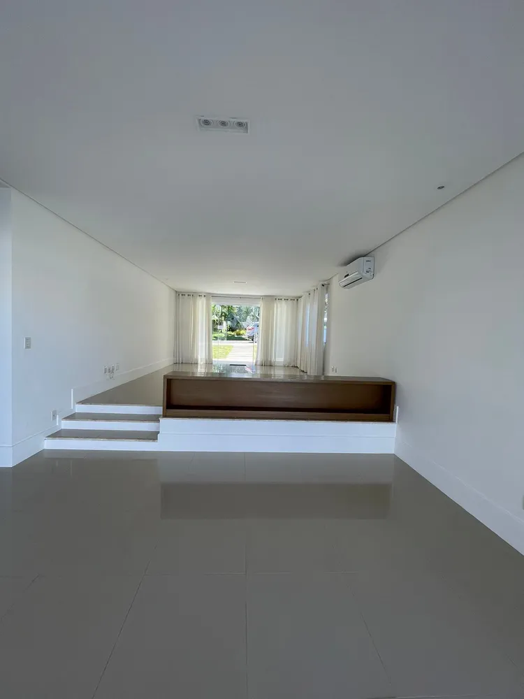Casa, 4 quartos, 270 m² - Foto 15