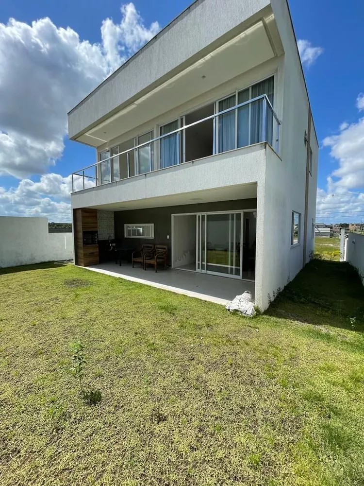 Casa à venda com 4 quartos, 180m² - Foto 1