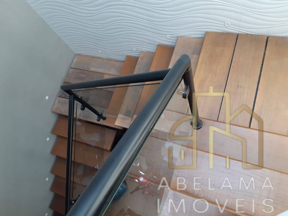Casa para alugar com 5 quartos, 320m² - Foto 6
