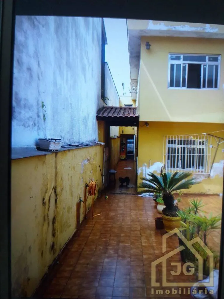 Sobrado, 4 quartos, 182 m² - Foto 1