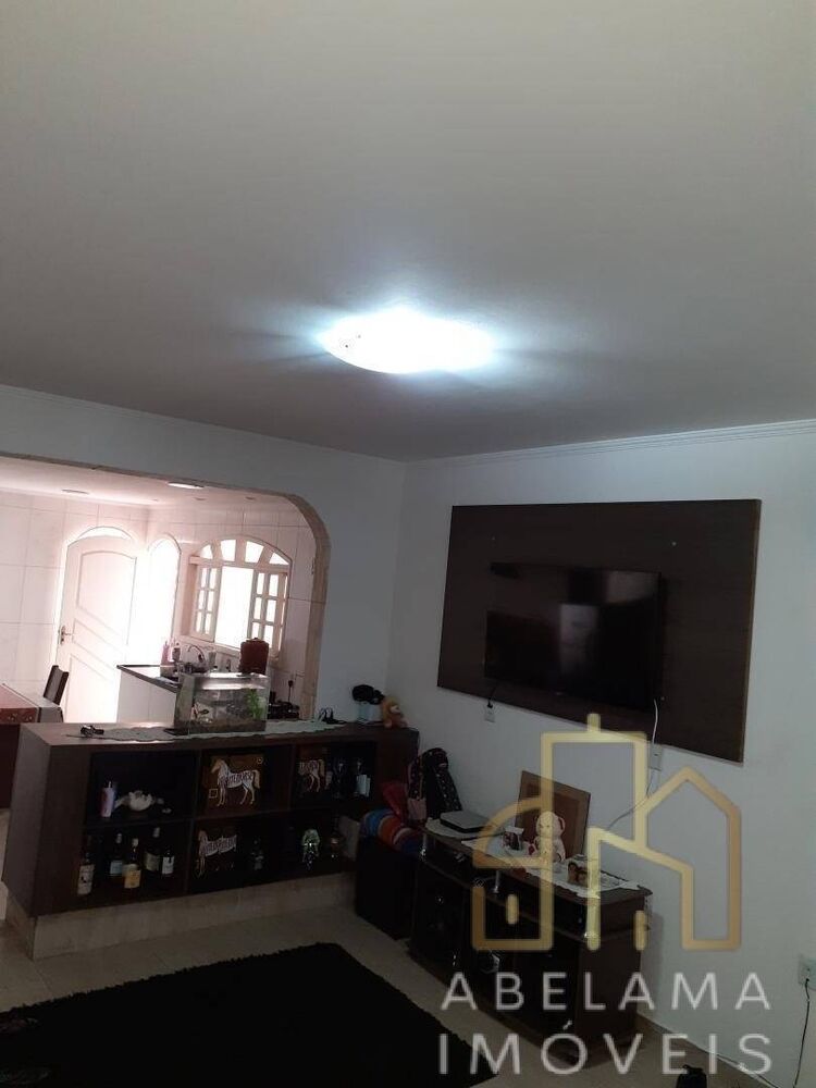 Casa, 2 quartos, 132 m² - Foto 1