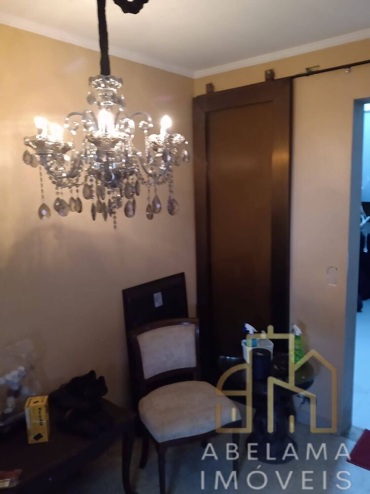 Sobrado à venda com 4 quartos, 680m² - Foto 1