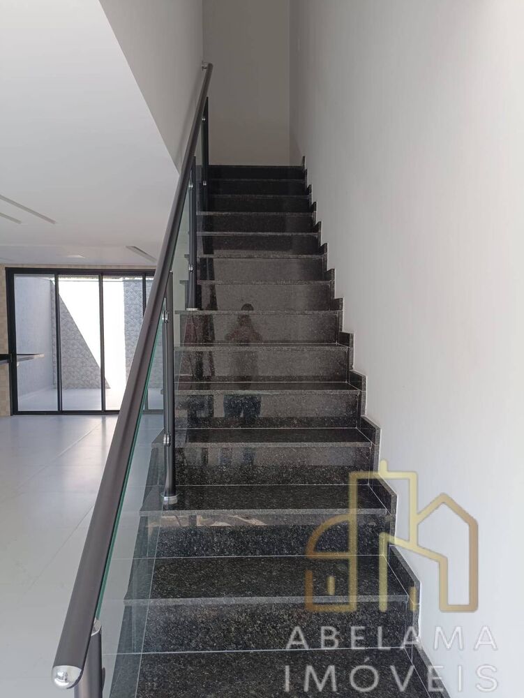 Sobrado, 3 quartos, 220 m² - Foto 1