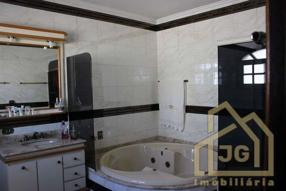 Sobrado, 5 quartos, 389 m² - Foto 2