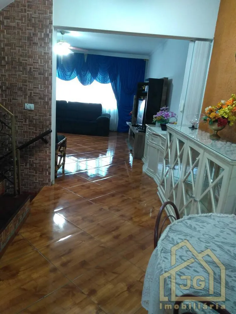 Sobrado, 3 quartos, 204 m² - Foto 4