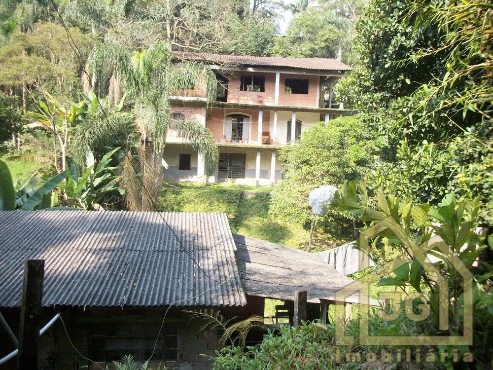 Chácara, 6 quartos, 890 m² - Foto 1