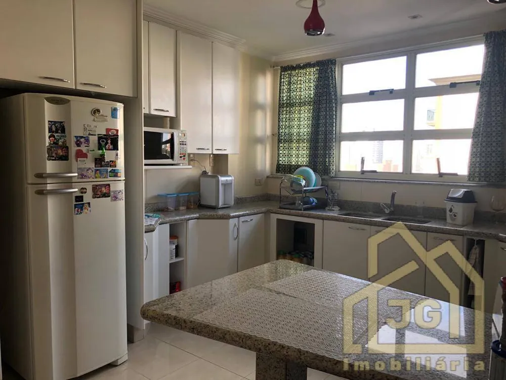 Apartamento, 3 quartos, 178 m² - Foto 2