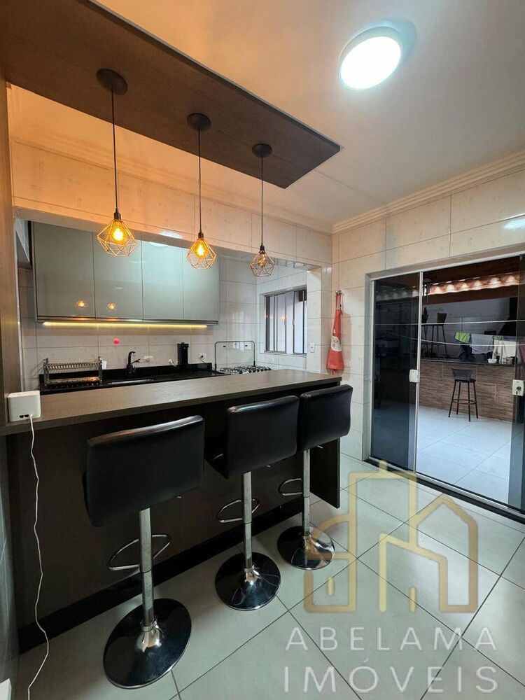 Casa, 3 quartos, 200 m² - Foto 4