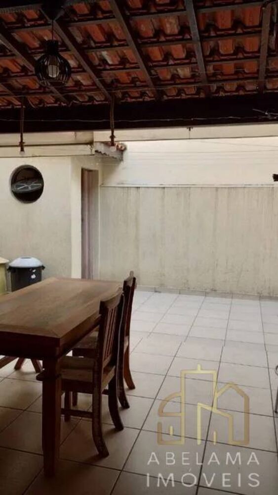 Sobrado à venda com 2 quartos, 125m² - Foto 1