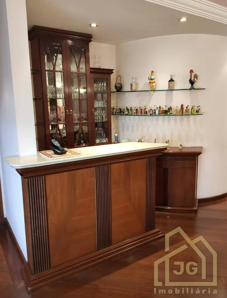 Apartamento, 3 quartos, 272 m² - Foto 2