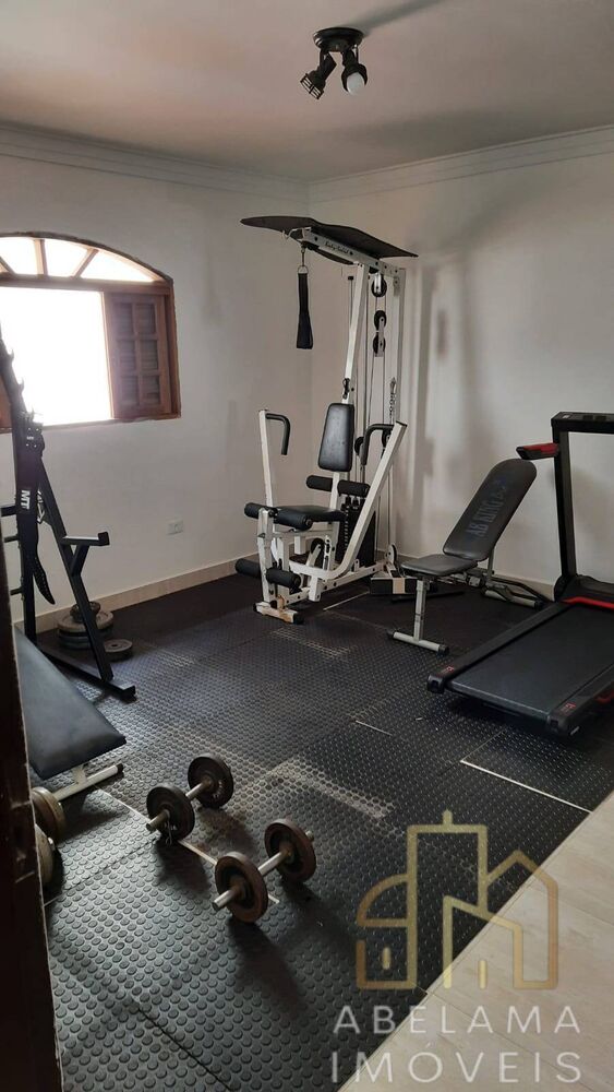 Sobrado, 3 quartos, 309 m² - Foto 1