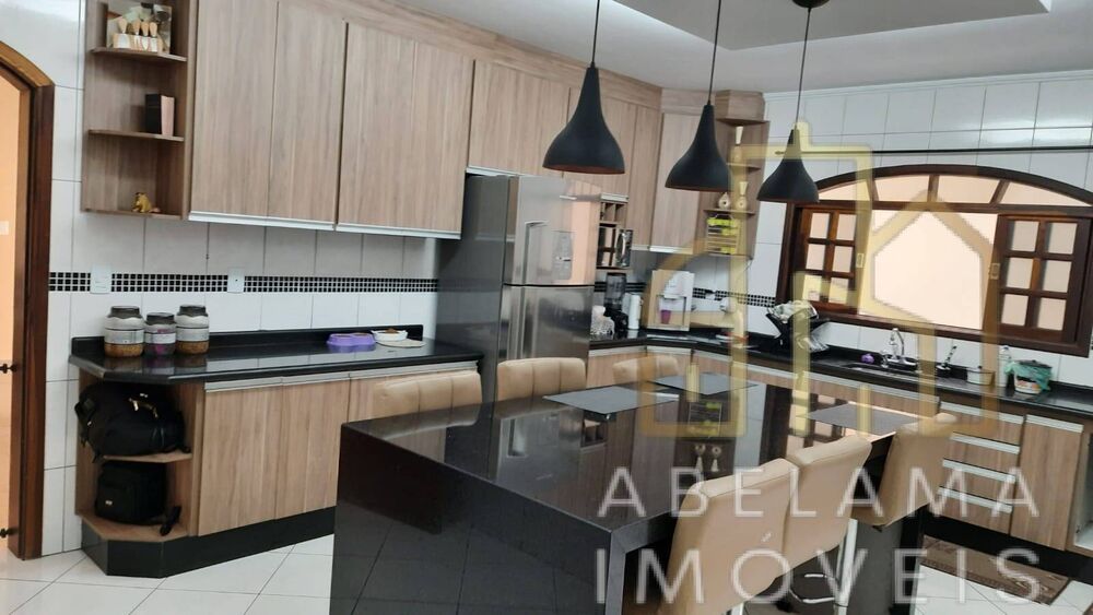 Sobrado, 3 quartos, 309 m² - Foto 4