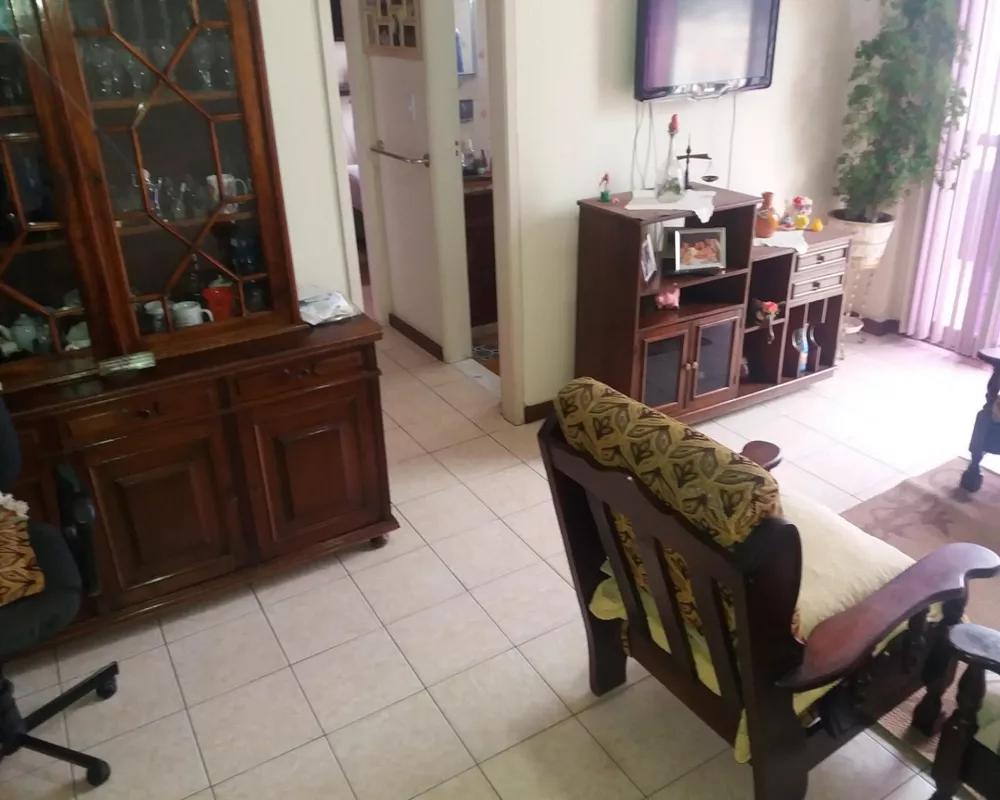 Apartamento à venda com 2 quartos, 81m² - Foto 2