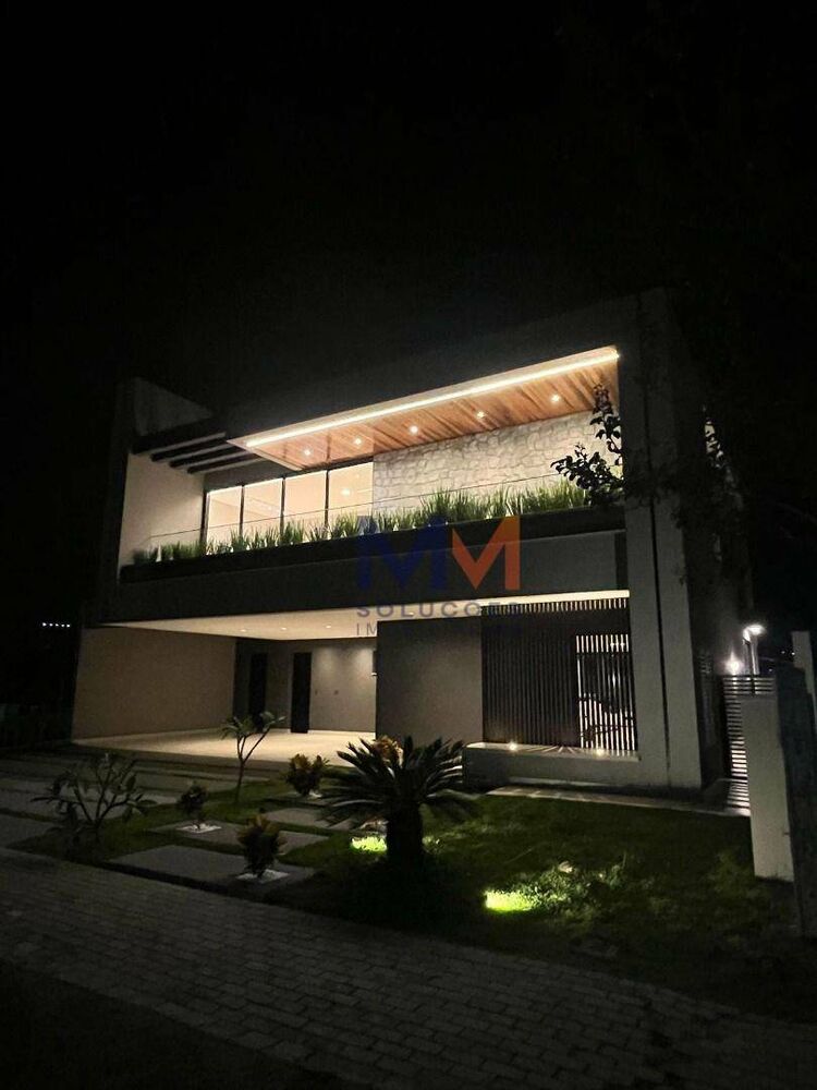 Sobrado à venda com 5 quartos, 498m² - Foto 1