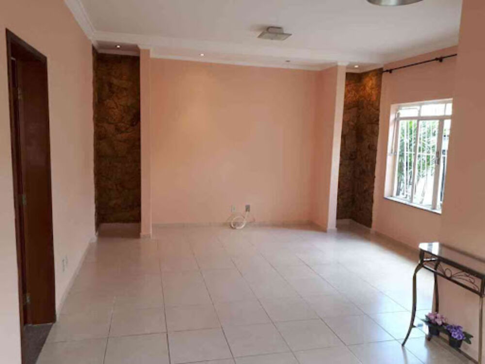 Casa, 3 quartos, 256 m² - Foto 2