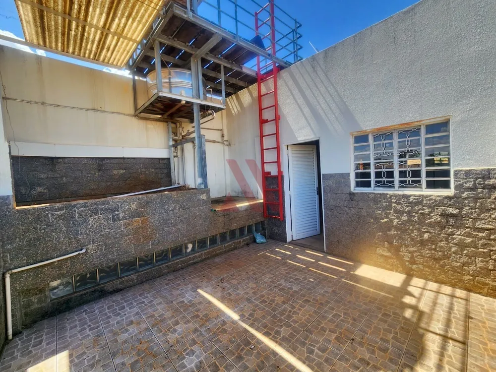 Sobrado, 11 quartos, 303 m² - Foto 15