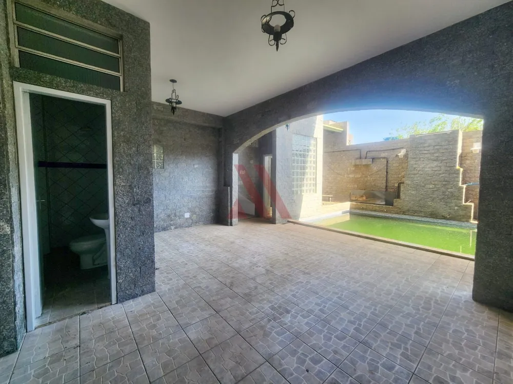 Sobrado, 11 quartos, 303 m² - Foto 16