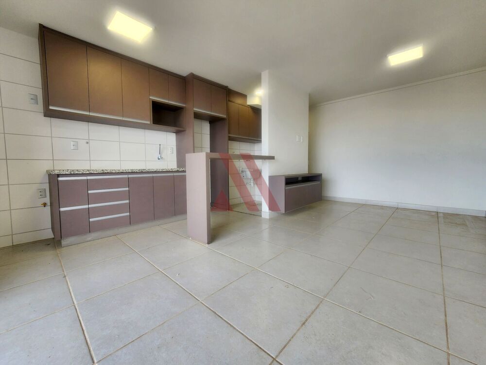 Apartamento para alugar com 3 quartos, 76m² - Foto 1