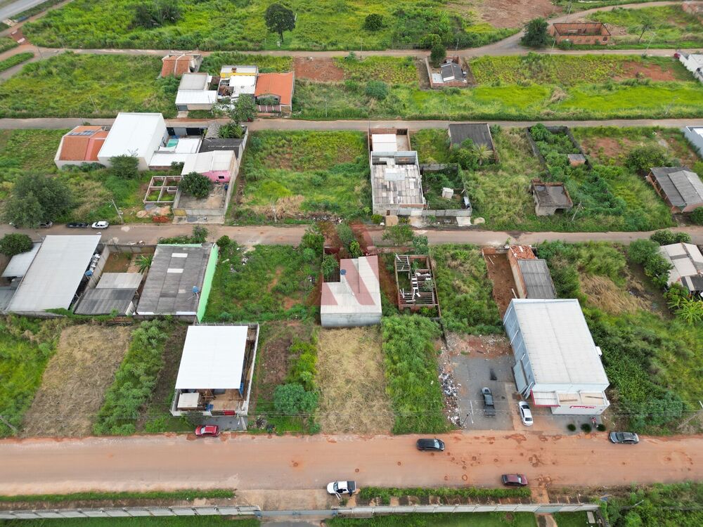 Terreno à venda, 240m² - Foto 2
